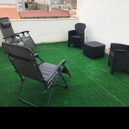 Deluxe Home Appartamento Шака Екстериор снимка
